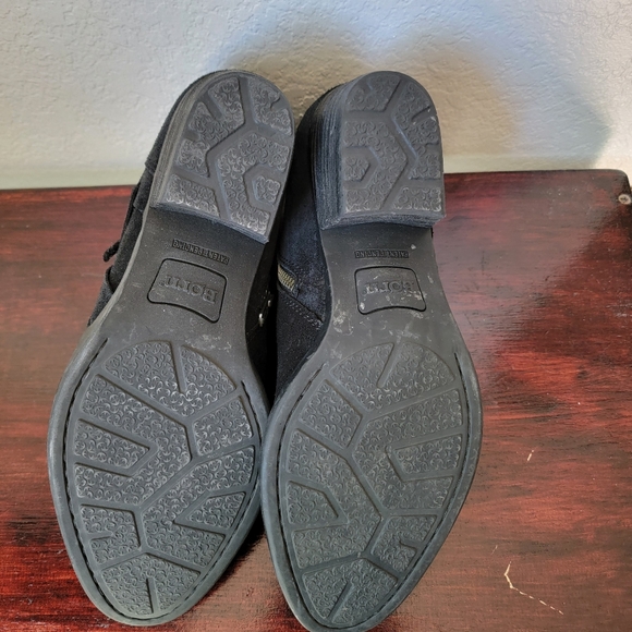 Born Shoes Bessie Suede Ankle Bootie - Picture 3 of 5